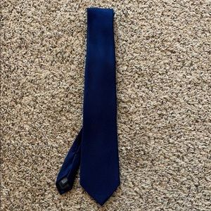 Navy blue Van Heusen tie